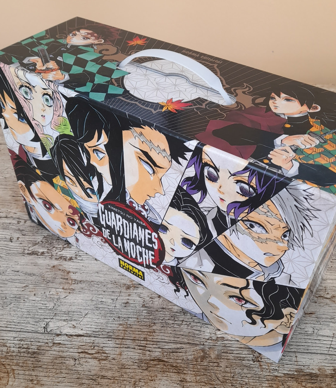 KIMETSU NO YAIBA - GUARDIANES DE LA NOCHE. LA SERIE COMPLETA